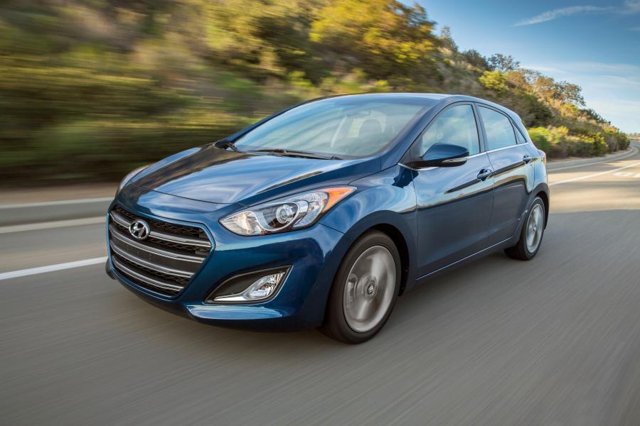  Hyundai Elantra GT 2015 года  (фото 4 из 23)